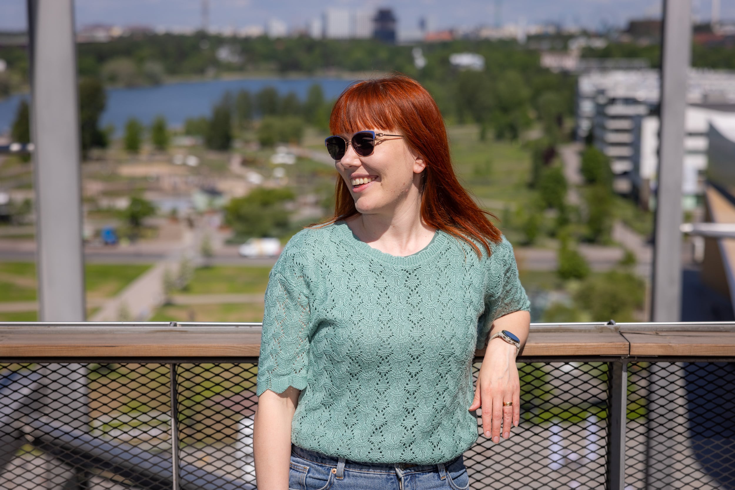 Työ Tiede Luonnossa tuntuu Johannasta yhä ajoittain lähes uskomattomalta. ”Onhan tämä käsittämätöntä. Pystyn elättämään perhettä sillä, että opin lisää eläimistä ja luonnosta ja saan kertoa siitä muille.” 